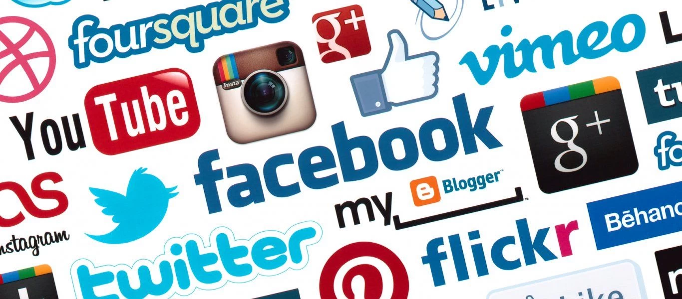 Εφηβεία και social media: Τι πρέπει να γνωρίζουν οι γονείς